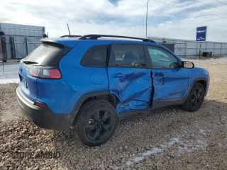 2023 Jeep Cherokee Altitude Lux with VIN 1C4PJMMB8PD104673, listed as a Copart auction lot 44190335 with 26,617 mi miles and Salvage Title. Bid and sale history available at carsss.com. Image 3.
