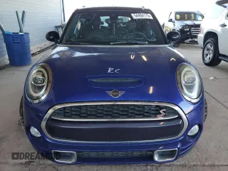 2019 MINI Hardtop 4 Door Cooper S z VIN WMWXU3C58K2H55626, wystawiony jako Copart lot #54404175 z przebiegiem 65 209 mil mil oraz Szkoda całkowita • Salvage title. Historia ofert i sprzedaży dostępna na DreamBid. Obrazek 5.