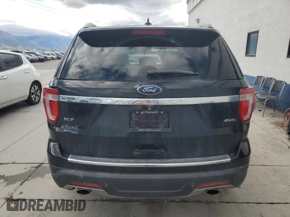 2018 Ford Explorer XLT with VIN 1FM5K8D84JGB94843, listed as a Copart auction lot 55755645 with 104,709 mi miles and Salvage title. Bid and sale history available at DreamBid. Image 6.