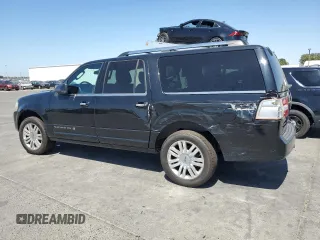 2011 Lincoln Navigator z VIN 5LMJJ3J50BEJ10042, wystawiony jako Copart lot #60849625 z przebiegiem 89 264 mil mil oraz Szkoda całkowita • Salvage title. Historia ofert i sprzedaży dostępna na DreamBid. Obrazek 2.