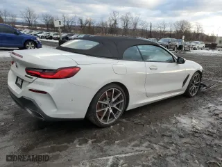 2019 BMW 8 Series M850i xDrive with VIN WBAFY4C54KBX39281, listed as a Copart auction lot 43638835 with 31,657 mi miles and Salvage Title. Bid and sale history available at carsss.com. Image 3.