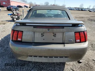 2002 Ford Mustang Deluxe с VIN 1FAFP44492F212928, выставлен на аукционе Copart как лот 49112315 с пробегом 250 893 миль миль и Чистый • Clean title. История ставок и продаж доступна на DreamBid. Изображение 6.