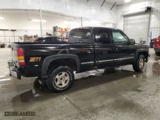 2000 Chevrolet Silverado 1500 LT with VIN 1GCEK19T9YE178779, listed as a Copart auction lot 47377345 with 254,295 mi miles and Clean Title. Bid and sale history available at carsss.com. Image 3.
