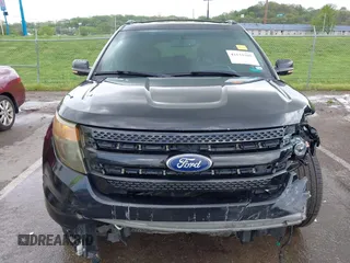 2011 Ford Explorer Limited z VIN 1FMHK8F86BGA06545, wystawiony jako IAAI lot #42119305 z przebiegiem 242 103 mil mil oraz . Historia ofert i sprzedaży dostępna na DreamBid. Obrazek 12.