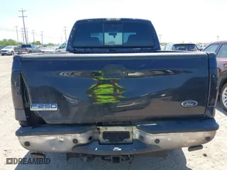 2006 Ford Super Duty F-250 XL with VIN 1FTSW21P36EB60142, listed as a IAAI auction lot 42028216 with 319,602 mi miles. Bid and sale history available at carsss.com. Image 16.