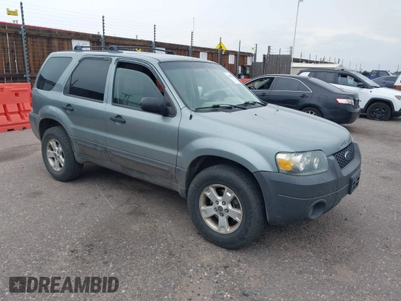2005 Ford Escape XLT with VIN 1FMYU93165KA02357, listed as a IAAI auction lot 42858975 with 119,905 mi miles and . Bid and sale history available at DreamBid. Image 1.