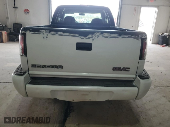 1999 GMC Sonoma SLS with VIN 1GTCS19XXX8503933, listed as a Copart auction lot 48311685 with Not Provided miles and Non Repairable. Bid and sale history available at DreamBid. Image 6.
