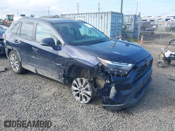 2024 Toyota RAV4 XLE Premium z VIN 2T3A1RFV0RW468912, wystawiony jako IAAI lot #42287928 z przebiegiem 14 574 mil mil oraz . Historia ofert i sprzedaży dostępna na DreamBid. Obrazek 1.