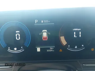 2024 Hyundai Kona SEL z VIN KM8HB3AB1RU050275, wystawiony jako IAAI lot #41888895 z przebiegiem 30 309 mil mil oraz . Historia ofert i sprzedaży dostępna na DreamBid. Obrazek 7.