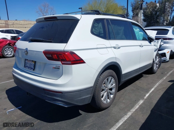 2018 Volkswagen Tiguan S with VIN 3VV0B7AXXJM109354, listed as a IAAI auction lot 41841556 with 67,798 mi miles. Bid and sale history available at carsss.com. Image 4.