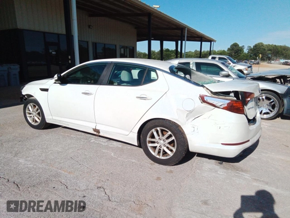 2013 Kia Optima LX z VIN KNAGM4A76D5372356, wystawiony jako Copart lot #57652125 z przebiegiem Nie podano mil oraz Szkoda całkowita • Salvage title. Historia ofert i sprzedaży dostępna na DreamBid. Obrazek 2.