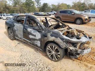 2017 Buick LaCrosse Essence with VIN 1G4ZP5SS1HU180622, listed as a Copart auction lot 50723305 with 0 mi miles and Non Repairable. Bid and sale history available at carsss.com. Image 4.