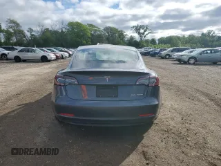 2020 Tesla Model 3 Long Range z VIN 5YJ3E1EB2LF616464, wystawiony jako Copart lot #57891365 z przebiegiem 21 197 mil mil oraz Szkoda całkowita • Salvage title. Historia ofert i sprzedaży dostępna na DreamBid. Obrazek 6.