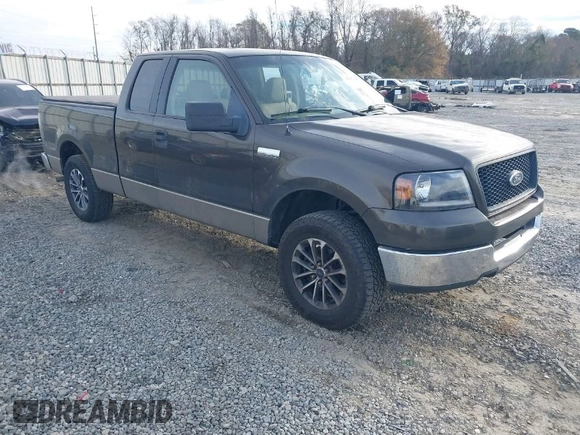 2005 Ford F-150 XLT with VIN 1FTPX12505NB28550, listed as a IAAI auction lot 41381125 with 248,711 mi miles. Bid and sale history available at carsss.com. Image 1.