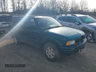 1997 Oldsmobile Bravada z VIN 1GHDT13W9V2705528, wystawiony jako IAAI lot #41583837 z przebiegiem 284 281 mil mil oraz . Historia ofert i sprzedaży dostępna na DreamBid. Obrazek 1.