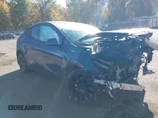 2020 Tesla Model Y Long Range with VIN 5YJYGDEE0LF041762, listed as a IAAI auction lot 40556913 with Not Provided miles and . Bid and sale history available at DreamBid. Image 1.