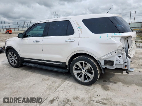 2018 Ford Explorer Limited с VIN 1FM5K7F85JGA98405, выставлен на аукционе Copart как лот 60285785 с пробегом 80 252 миль миль и Списание • Salvage title. История ставок и продаж доступна на DreamBid. Изображение 2.