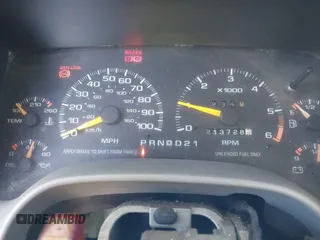 1996 GMC Jimmy SL with VIN 1GKDT13W6T2505181, listed as a IAAI auction lot 41392669 with 213,728 mi miles. Bid and sale history available at carsss.com. Image 7.