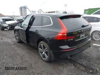 2021 Volvo XC60 Momentum с VIN YV4102RK0M1675302, выставлен на аукционе IAAI как лот 42282668 с пробегом 24 477 миль миль и . История ставок и продаж доступна на DreamBid. Изображение 3.