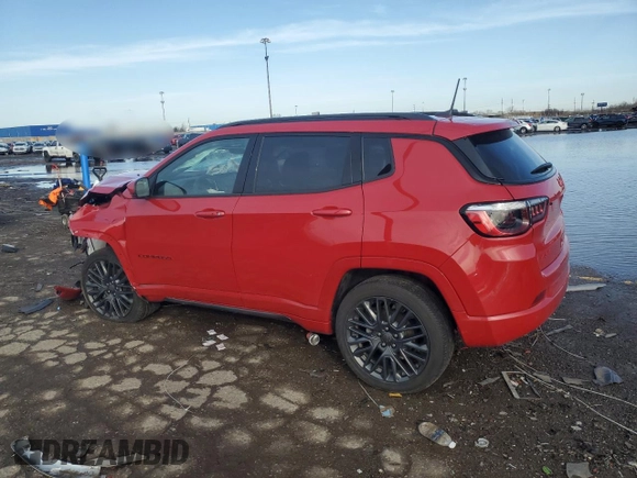2023 Jeep Compass (RED) Edition z VIN 3C4NJDCN2PT559502, wystawiony jako Copart lot #50027625 z przebiegiem 16 761 mil mil oraz Szkoda całkowita • Salvage title. Historia ofert i sprzedaży dostępna na DreamBid. Obrazek 2.