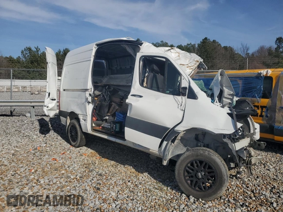 2022 Mercedes-Benz Sprinter with VIN W1Y4EBVY1NT116631, listed as a Copart auction lot 69082844 with Not Provided miles and Salvage Title. Bid and sale history available at DreamBid. Image 4.