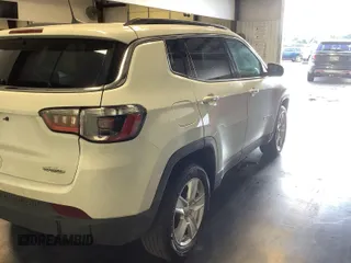 2022 Jeep Compass Latitude with VIN 3C4NJDBB6NT143179, listed as a IAAI auction lot 42748522 with 39,675 mi miles and . Bid and sale history available at DreamBid. Image 6.