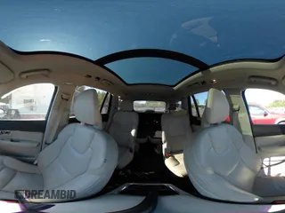 2020 Volvo XC90 Momentum с VIN YV4A221K9L1552490, выставлен на аукционе IAAI как лот 42050315 с пробегом 55 764 миль миль и . История ставок и продаж доступна на DreamBid. Изображение 17.