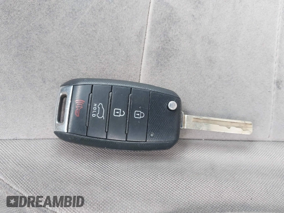 2017 Kia Sorento LX with VIN 5XYPGDA32HG211717, listed as a IAAI auction lot 42081818 with 134,306 mi miles and . Bid and sale history available at DreamBid. Image 11.