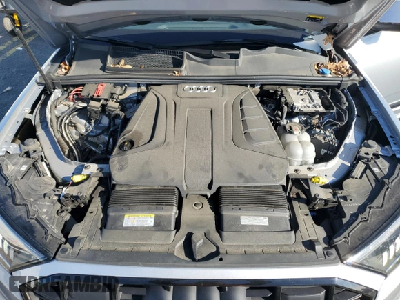 2022 Audi Q7 Premium Plus with VIN WA1LJBF70ND006854, listed as a Copart auction lot 85075634 with 33,480 mi miles and Salvage title. Bid and sale history available at DreamBid. Image 12.