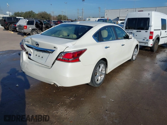 2015 Nissan Altima S with VIN 1N4AL3AP9FN348048, listed as a IAAI auction lot 41674918 with 65,211 mi miles and . Bid and sale history available at DreamBid. Image 4.
