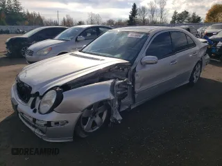 2005 Mercedes-Benz E 500 z VIN WDBUF83J45X182589, wystawiony jako Copart lot #78574024 z przebiegiem 74 054 mil mil oraz Szkoda całkowita • Salvage title. Historia ofert i sprzedaży dostępna na DreamBid. Obrazek 1.