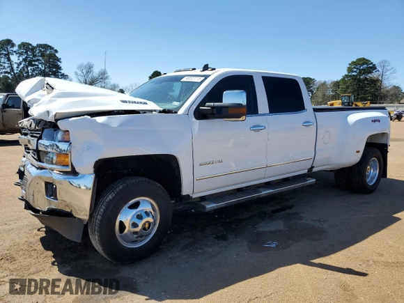 2019 Chevrolet Silverado 3500HD LTZ with VIN 1GC4KXEY4KF100539, listed as a Copart auction lot 48533115 with 117,369 mi miles and Salvage Title. Bid and sale history available at carsss.com. Image 1.