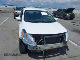 2017 Nissan Versa SV с VIN 3N1CN7AP5HL838903, выставлен на аукционе IAAI как лот 42260851 с пробегом 142 508 миль миль и . История ставок и продаж доступна на DreamBid. Изображение 6.