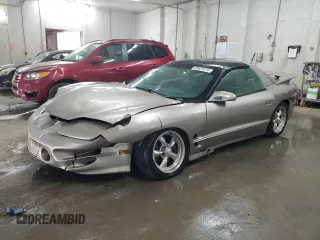 2002 Pontiac Firebird Formula z VIN 2G2FV22G222107252, wystawiony jako Copart lot #68626414 z przebiegiem 195 430 mil mil oraz Szkody całkowita. Historia ofert i sprzedaży dostępna na DreamBid. Obrazek 1.