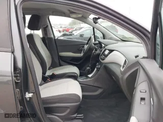 2020 Chevrolet Trax LS with VIN 3GNCJKSB7LL171718, listed as a IAAI auction lot 41742694 with 99,398 mi miles. Bid and sale history available at carsss.com. Image 5.