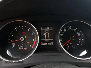2015 Volkswagen Jetta SE z VIN 3VWD17AJ0FM356093, wystawiony jako Copart lot #60301455 z przebiegiem 106 253 mil mil oraz Szkoda całkowita • Salvage title. Historia ofert i sprzedaży dostępna na DreamBid. Obrazek 9.