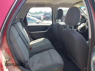 2005 Ford Escape XLS Value с VIN 1FMYU02Z55KA01607, выставлен на аукционе IAAI как лот 42634052 с пробегом 151 193 миль миль и . История ставок и продаж доступна на DreamBid. Изображение 8.