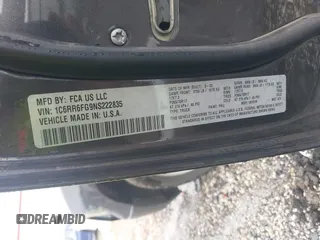 2022 Ram 1500 Tradesman z VIN 1C6RR6FG9NS222835, wystawiony jako IAAI lot #42156693 z przebiegiem 71 564 mil mil oraz . Historia ofert i sprzedaży dostępna na DreamBid. Obrazek 9.