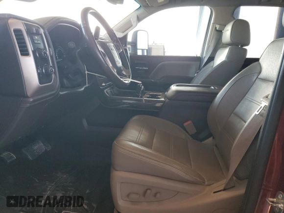 2015 GMC Sierra 2500HD Denali z VIN 1GT120E83FF114643, wystawiony jako Copart lot #57632835 z przebiegiem 166 561 mil mil oraz Szkoda całkowita • Salvage title. Historia ofert i sprzedaży dostępna na DreamBid. Obrazek 7.
