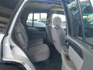 2004 GMC Envoy SLT with VIN 1GKDS13S442217242, listed as a IAAI auction lot 42573887 with 210,296 mi miles and . Bid and sale history available at DreamBid. Image 8.