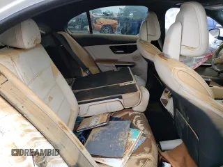 2023 Mercedes-Benz C 300 z VIN W1KAF4GB3PR077474, wystawiony jako Copart lot #36513613 z przebiegiem Nie podano mil oraz . Historia ofert i sprzedaży dostępna na DreamBid. Obrazek 10.
