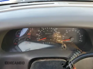 1999 Ford F-250 with VIN 1FDNF20L3XED36521, listed as a Copart auction lot 79300994 with 253,493 mi miles and Salvage title. Bid and sale history available at DreamBid. Image 9.