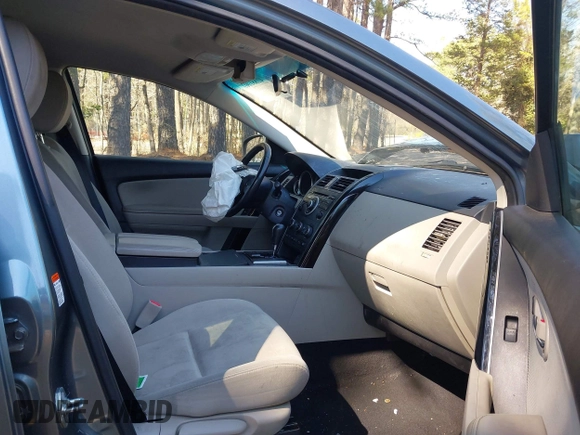 2011 Mazda CX-9 Sport with VIN JM3TB3BV8B0327984, listed as a IAAI auction lot 41881007 with Not Provided miles and . Bid and sale history available at carsss.com. Image 5.