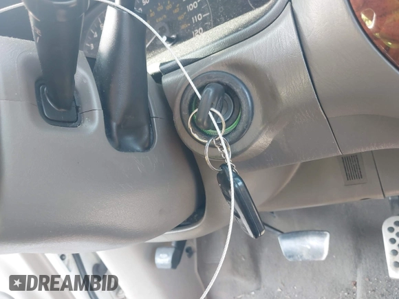 2007 Toyota Sequoia Limited with VIN 5TDBT48A87S286840, listed as a IAAI auction lot 42100819 with 304,590 mi miles and . Bid and sale history available at DreamBid. Image 11.