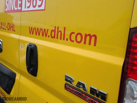 2018 Ram ProMaster Cargo Van with VIN 3C6TRVDG7JE121017, listed as a IAAI auction lot 42033807 with 67,688 mi miles. Bid and sale history available at carsss.com. Image 1.