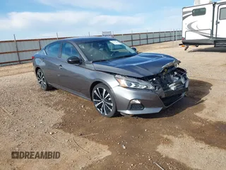 2022 Nissan Altima 2.5 SR with VIN 1N4BL4CV7NN346433, listed as a IAAI auction lot 42037526 with 64,300 mi miles. Bid and sale history available at carsss.com. Image 1.