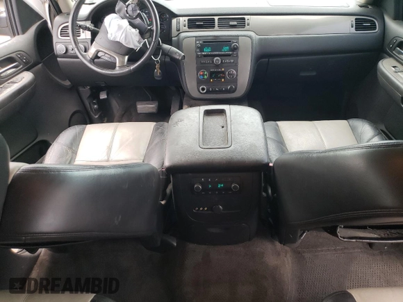 2008 Chevrolet Suburban LTZ with VIN 3GNFK16378G269056, listed as a Copart auction lot 69138044 with 329,083 mi miles and Non Repairable. Bid and sale history available at carsss.com. Image 8.