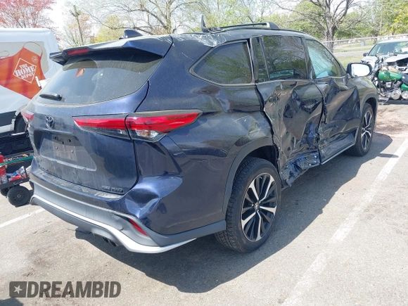 2021 Toyota Highlander XSE z VIN 5TDLZRBH6MS076951, wystawiony jako IAAI lot #42119033 z przebiegiem 52 538 mil mil oraz . Historia ofert i sprzedaży dostępna na DreamBid. Obrazek 4.