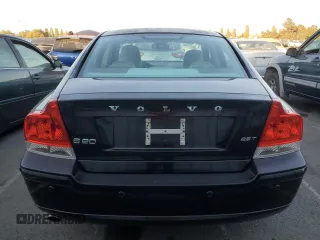 2009 Volvo S60 2.5T with VIN YV1RS592992731704, listed as a Copart auction lot 73057224 with 170,036 mi miles and Salvage Title. Bid and sale history available at carsss.com. Image 6.