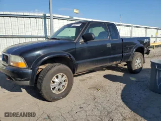 2003 GMC Sonoma SLS with VIN 1GTCT19XX38231438, listed as a Copart auction lot 72920574 with 85,820 mi miles and Salvage Title. Bid and sale history available at carsss.com. Image 1.